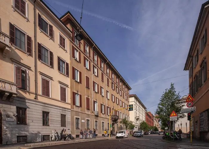 Sant'ambrogio Luxury R&r Apartment Milan