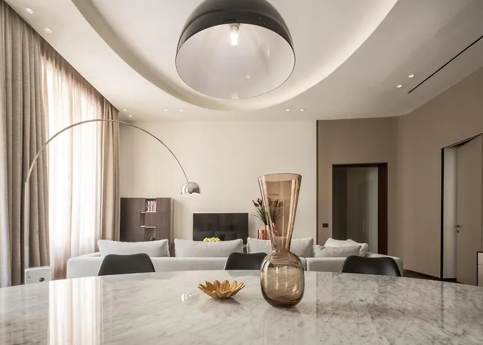 Sant'ambrogio Luxury R&r Apartment