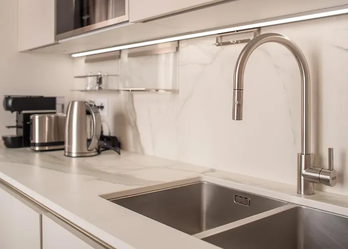 Sant'ambrogio Luxury R&r Apartment